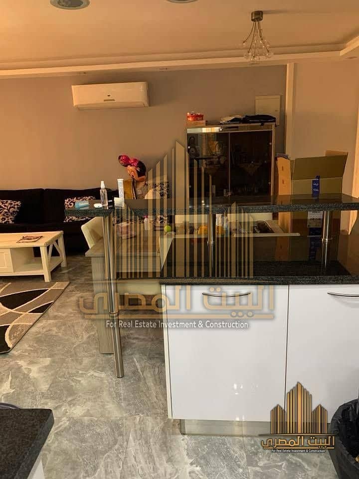 8 U572813 (14). jpeg