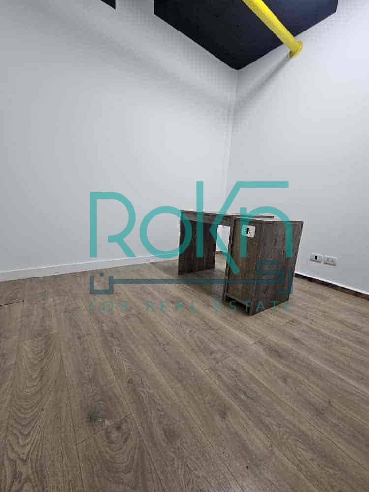 4 7713b6d5-af3f-434d-9a7c-5662692d155e. jpg