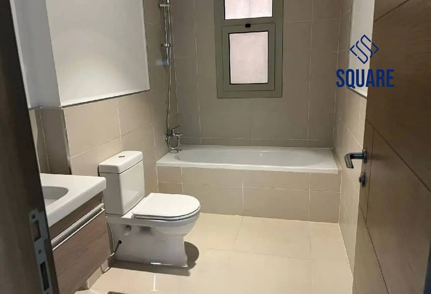 6 8415813-09037o. jpg