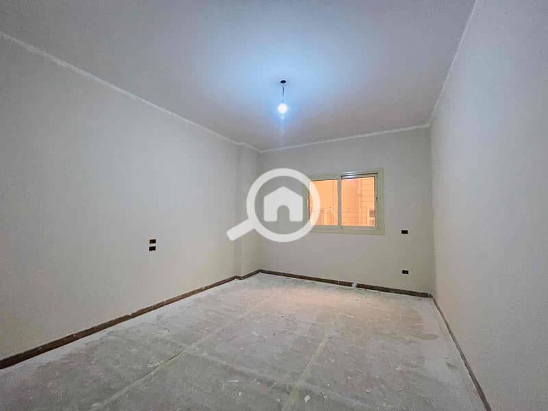 2 e7a10ade-552d-4c8e-93e0-30af6c51fa6a. jpg