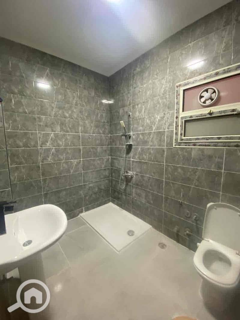 6 a87bedb1-cc8d-442a-b58f-c6d8252ab9af. jpg