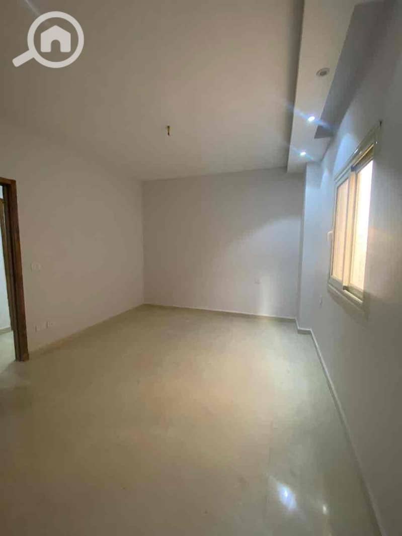 11 c9fffb6b-fade-40cb-841b-8853e6d773ae. jpg