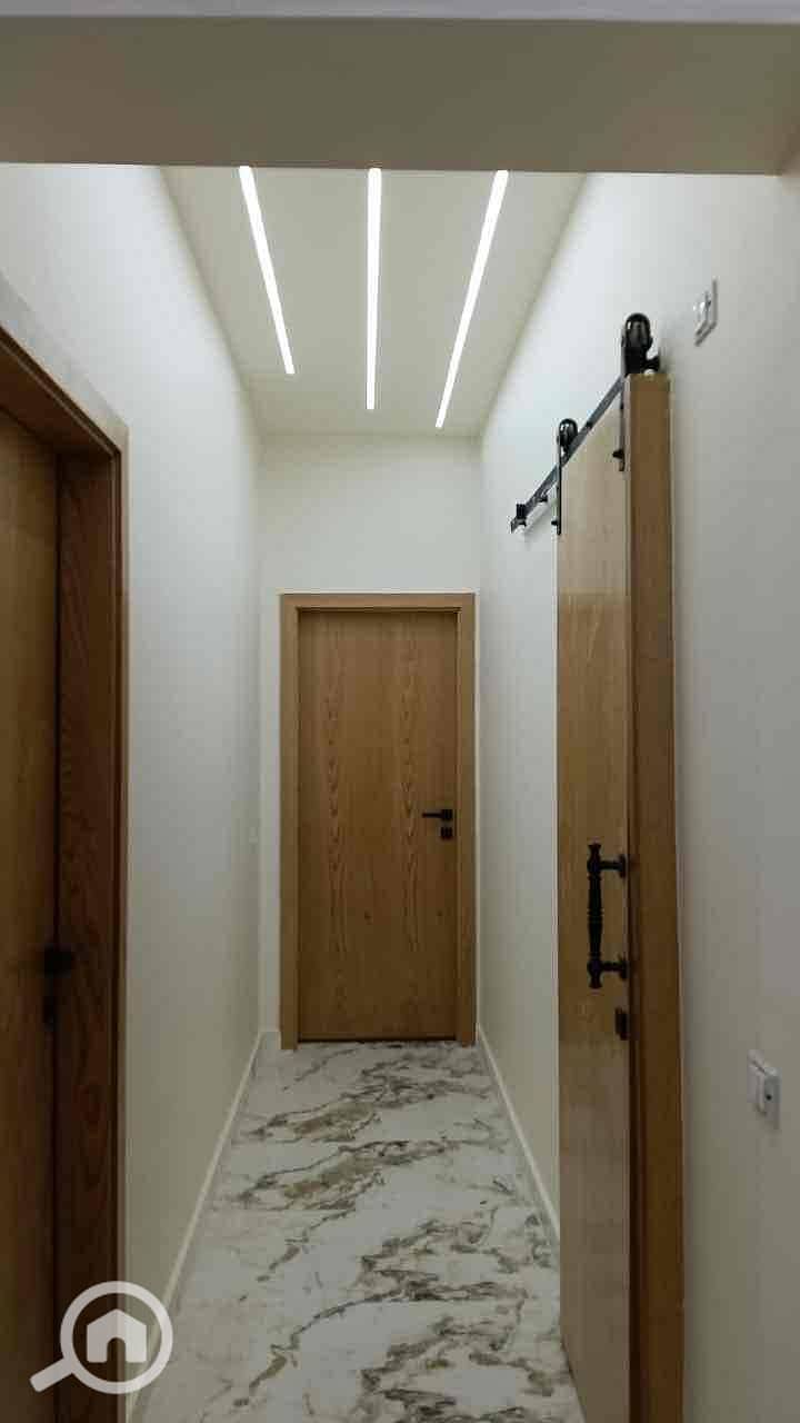 3 db74bb6f-6e36-4f68-ad89-39fa51ca3235. jpg