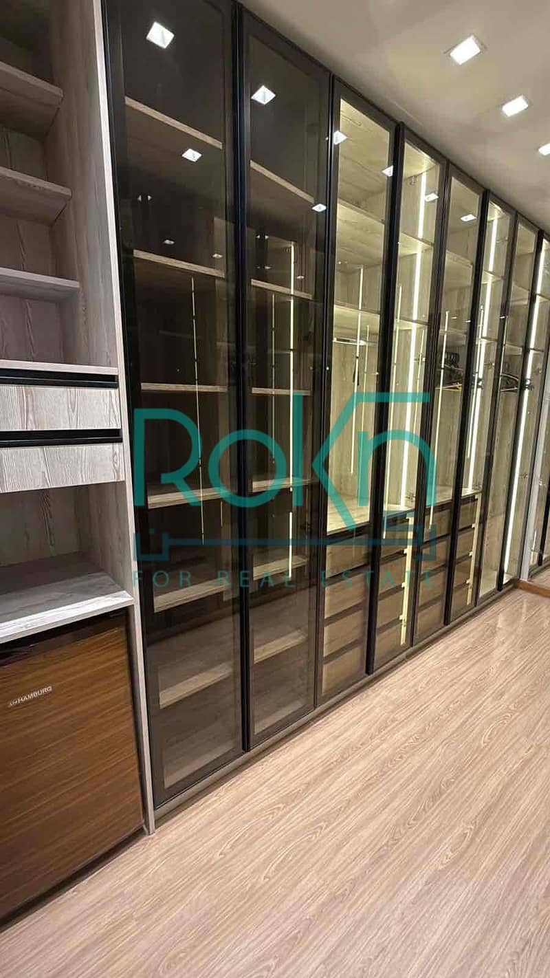 12 c2c42e94-a1f4-42c9-afcf-258ad32f85d5. jpg