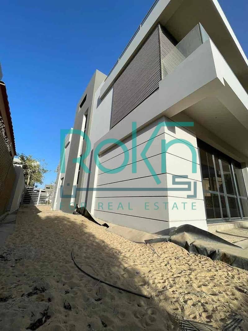 8 a5c70649-2b6f-406b-ba1f-223d1e104c7b. jpg