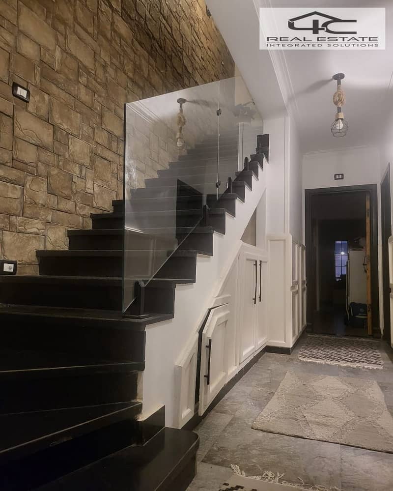 5 WhatsApp Image 2025-12-08 at 13.49. 14 (3). jpeg