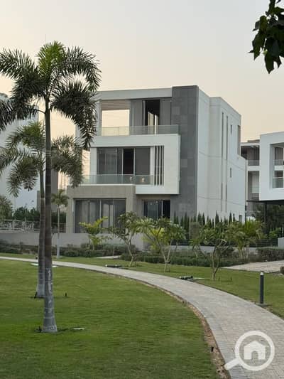 4 Bedroom Villa for Sale in 6th of October, Giza - WhatsApp Image 2025-12-17 at 3.54. 34 PM. jpeg 4 Bedroom Villa for Sale in 6th of October, Giza - WhatsApp Image 2025-12-17 at 3.54. 34 PM. jpeg