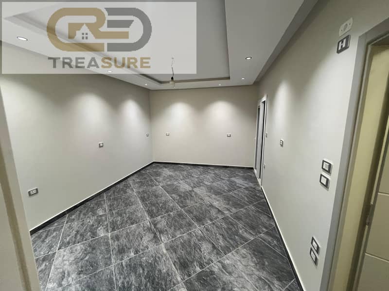 8 WhatsApp Image 2025-12-17 at 3.32. 34 PM (1). jpeg