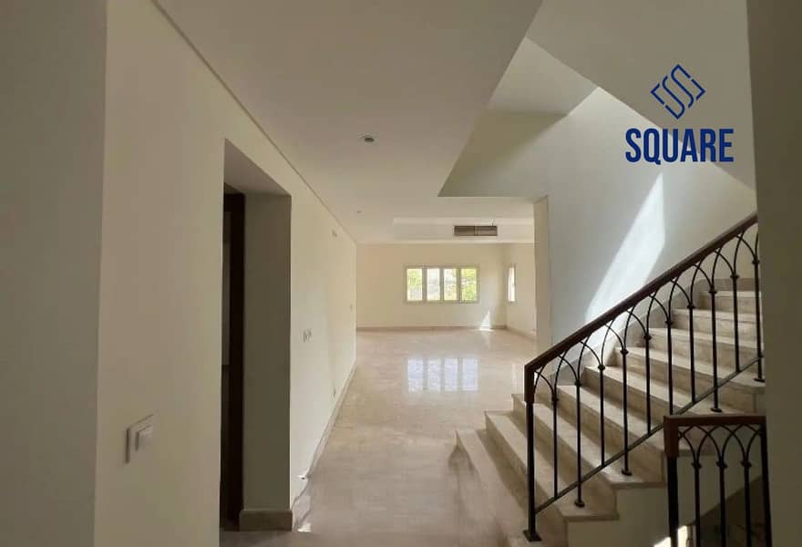 3 8401472-87ab0o. jpg