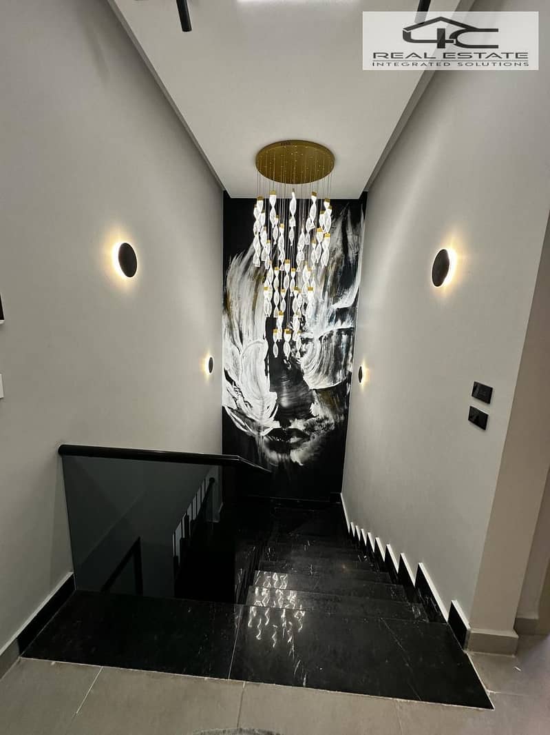 3 WhatsApp Image 2025-12-17 at 16.41. 52 (2). jpeg