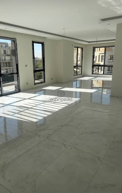 دوبلكس 4 غرف نوم للايجار في القاهرة الجديدة، القاهرة - WhatsApp Image 2025-12-17 at 1.47. 05 PM (1). jpeg