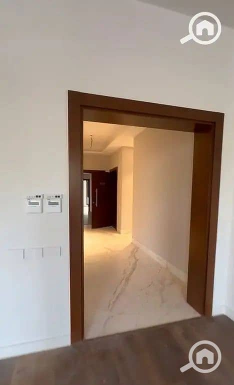 7 32594358-800x600. JPG