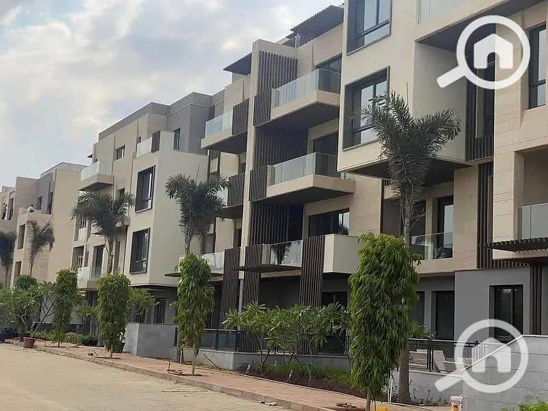 12 33008889-800x600. JPG