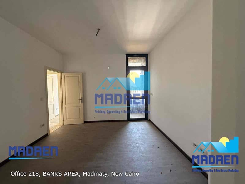 4 c930bd65-8c41-46d2-a0e8-b510dd913458. jpg