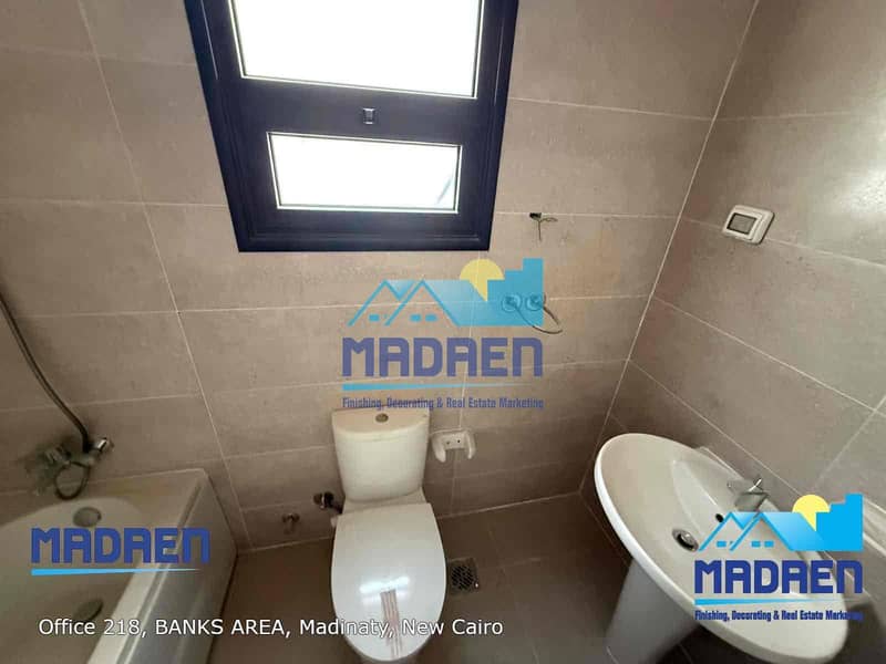 8 55783b3a-7fa0-4fbc-a2fa-ece0c03ba165. jpg