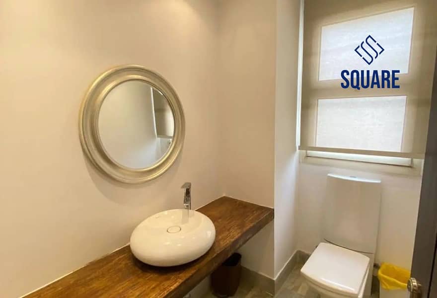 6 8358928-8cfd4o. jpg