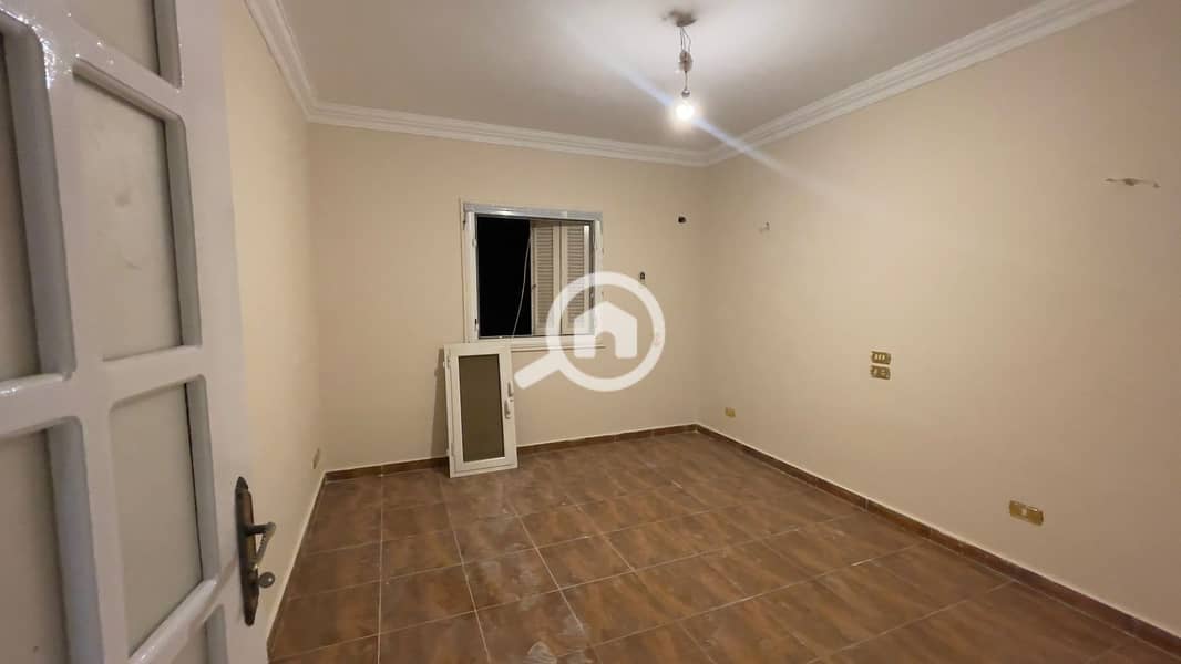 6 WhatsApp Image 2025-12-17 at 16.45. 53. jpeg