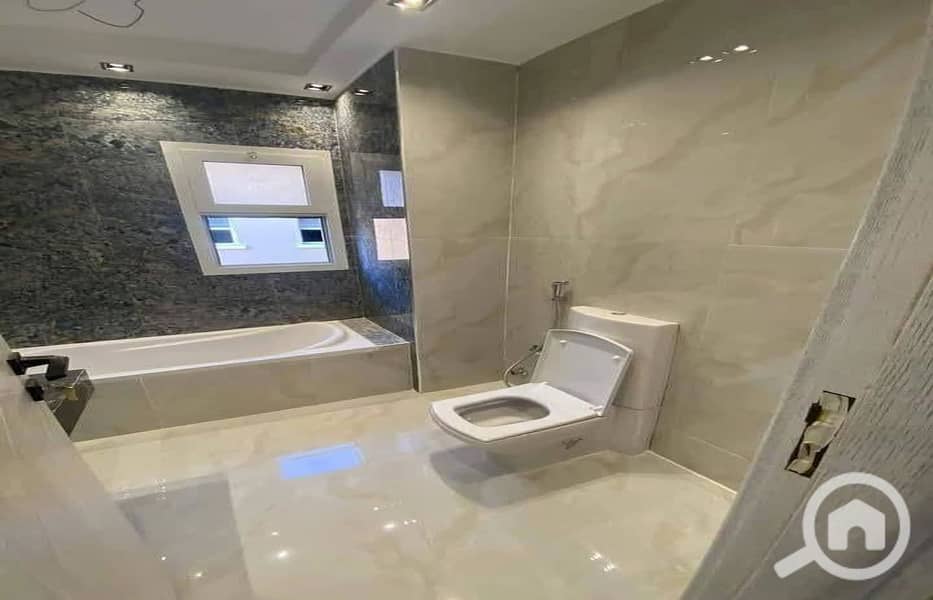 7 WhatsApp Image 2025-11-16 at 2.48. 24 AM (2)_1400x900. jpg