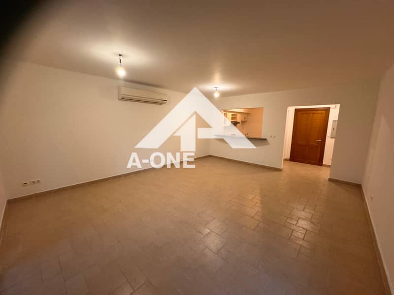 3 f0b883f1-007c-4fba-a975-34ce36c7fba5. jpg