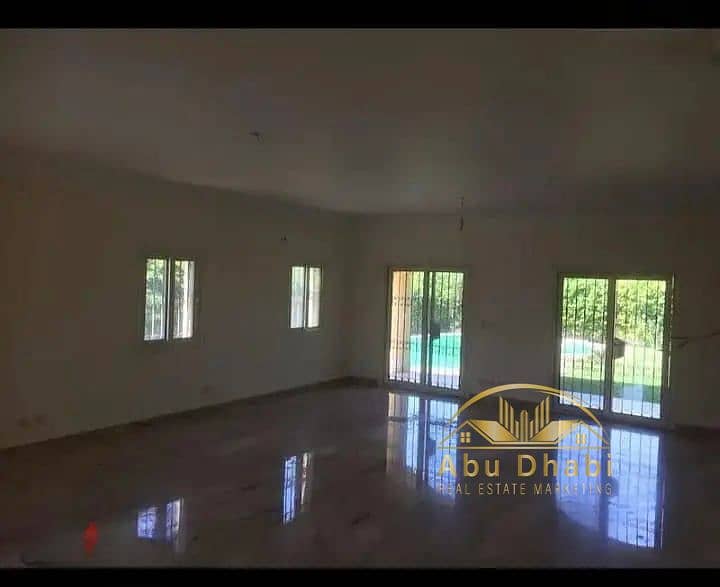 6 3675a0b8-889b-497f-a4c3-66c3c2e89c65. jpg