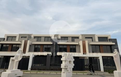 تاون هاوس 4 غرف نوم للبيع في القاهرة الجديدة، القاهرة - IMG-20241124-WA0071. jpg