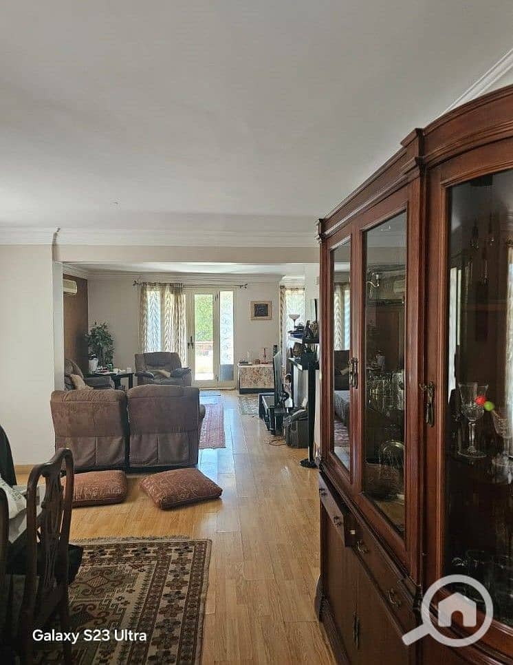 4 313ee15d-0e63-480d-8d05-e9f9296c44c2. jpeg