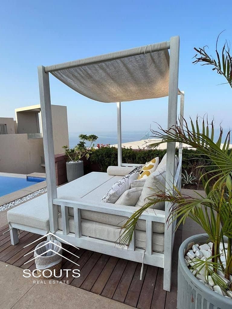 13 400433051_313596248085745_9012808546055043270_n. jpg