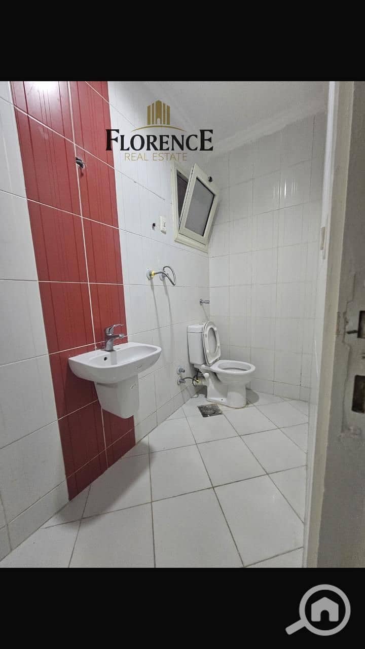 6 206e1365-c649-4936-b84c-4e36b93cfc09. jpg