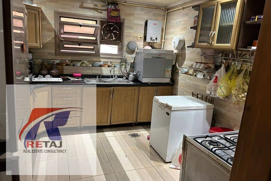 13 e9e7a7f7-f8e6-4444-ba32-b433ca953e4c. jpg