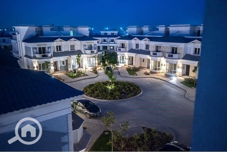 7 4f60f5fb-f2a1-4a0e-b2fb-957998ae263e. jpg