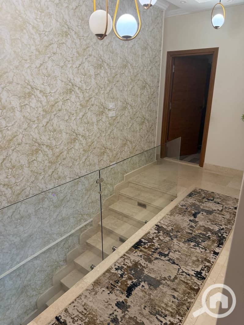 39 7c227bc1-0bf5-4984-a1ce-9ed1755b1f10. jpeg