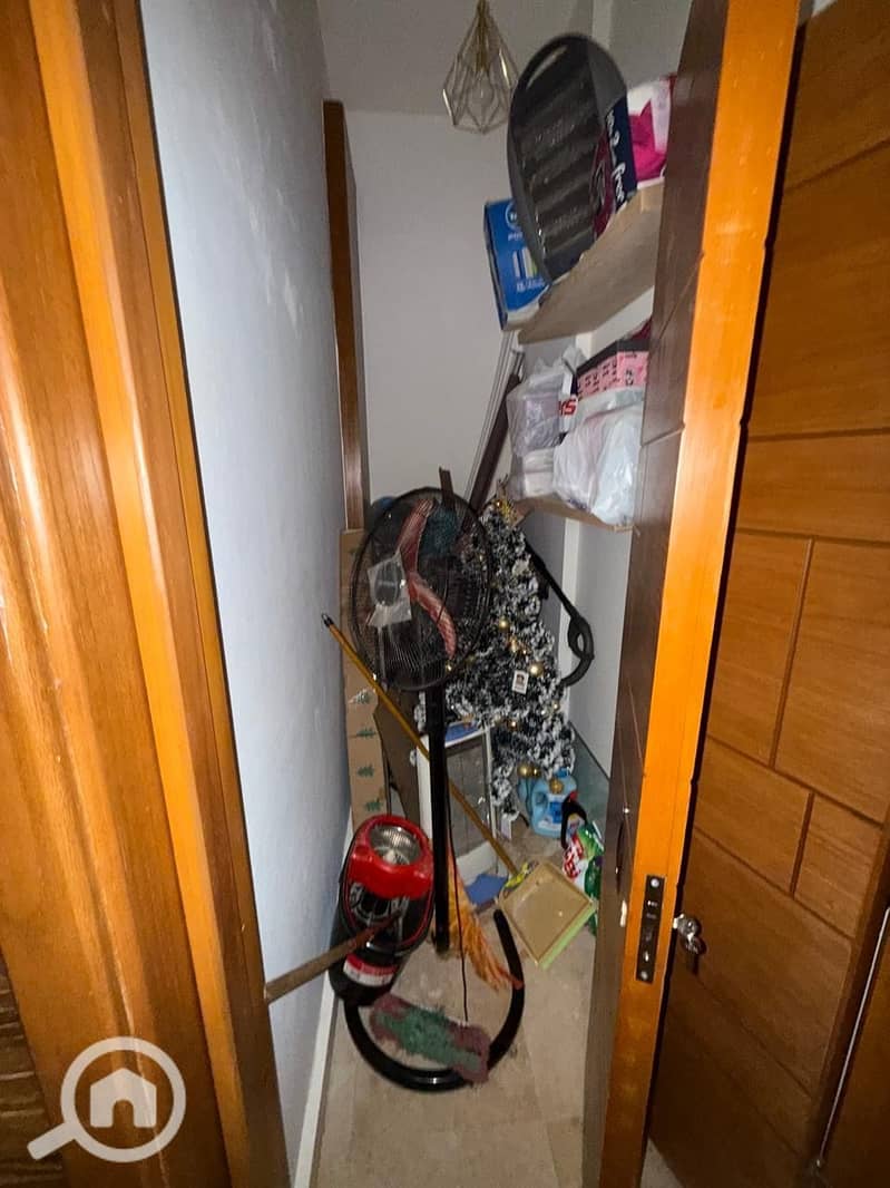 48 fd9bcebf-2540-4d0a-a30b-16d3e67b98bf. jpeg