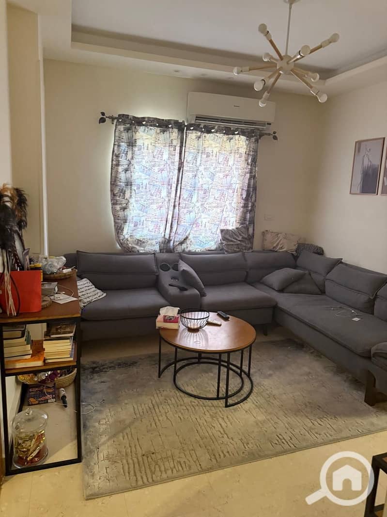 54 f1652406-ecb5-4c16-83d4-bab0514a6d62. jpeg