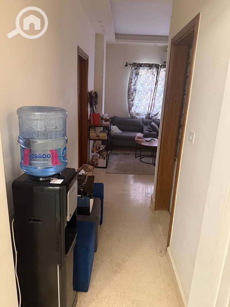 60 b478c4f7-67e8-492d-ab70-4921cfd61a51. jpeg