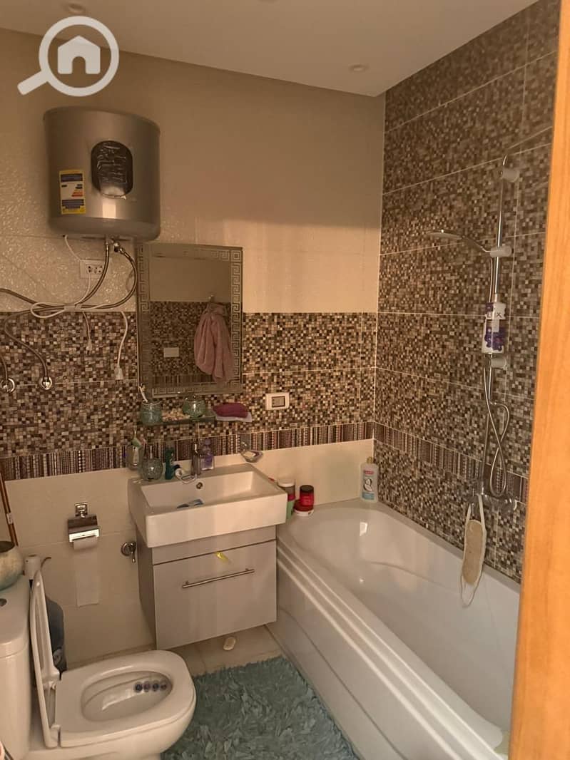 65 873d32d0-ac14-4d63-a0b9-8c323c12be86. jpeg