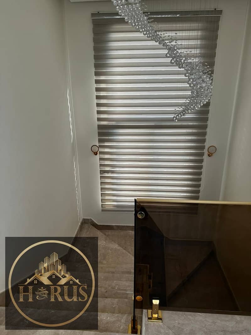 15 3426e79c-9ce2-40d4-aab0-03cd23b5f02d. jpg