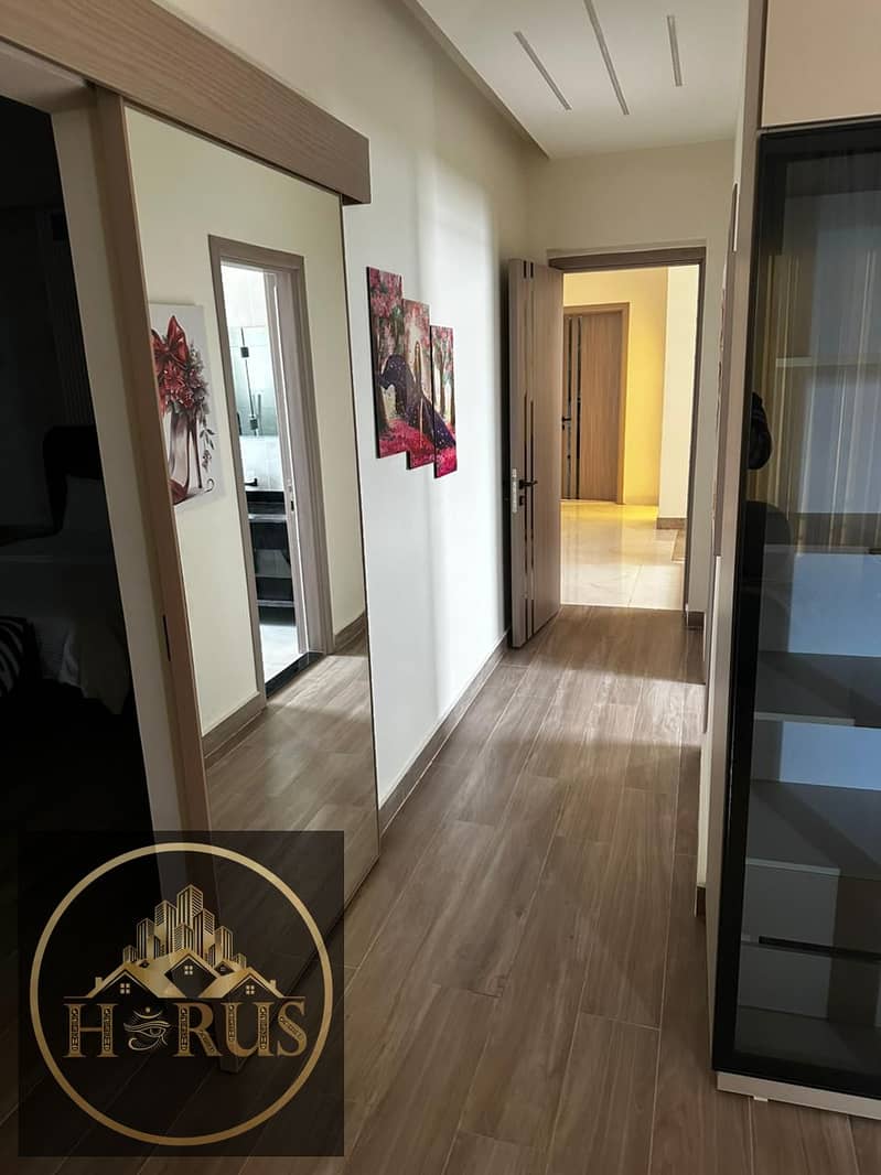 24 f9ed17b1-6d48-4ac0-8359-7613756edba6. jpg