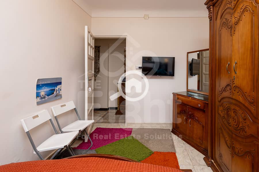 8 (8) IMG_5987-Edit. jpg