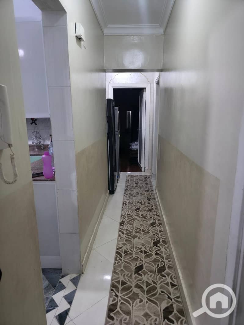 4 9ed83683-e2b6-401b-b366-1fbc9ef6c9ca. jpg