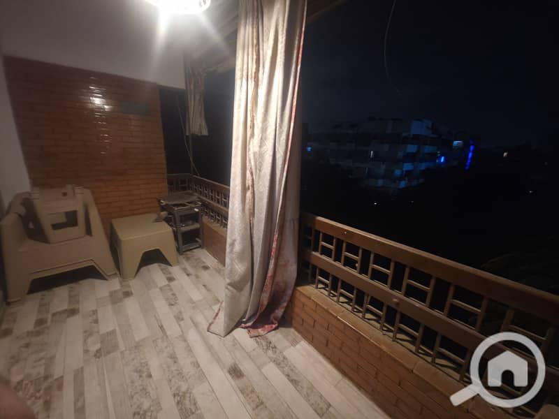 10 51793b11-beac-41d2-a361-9f8e2a84f571. jpg