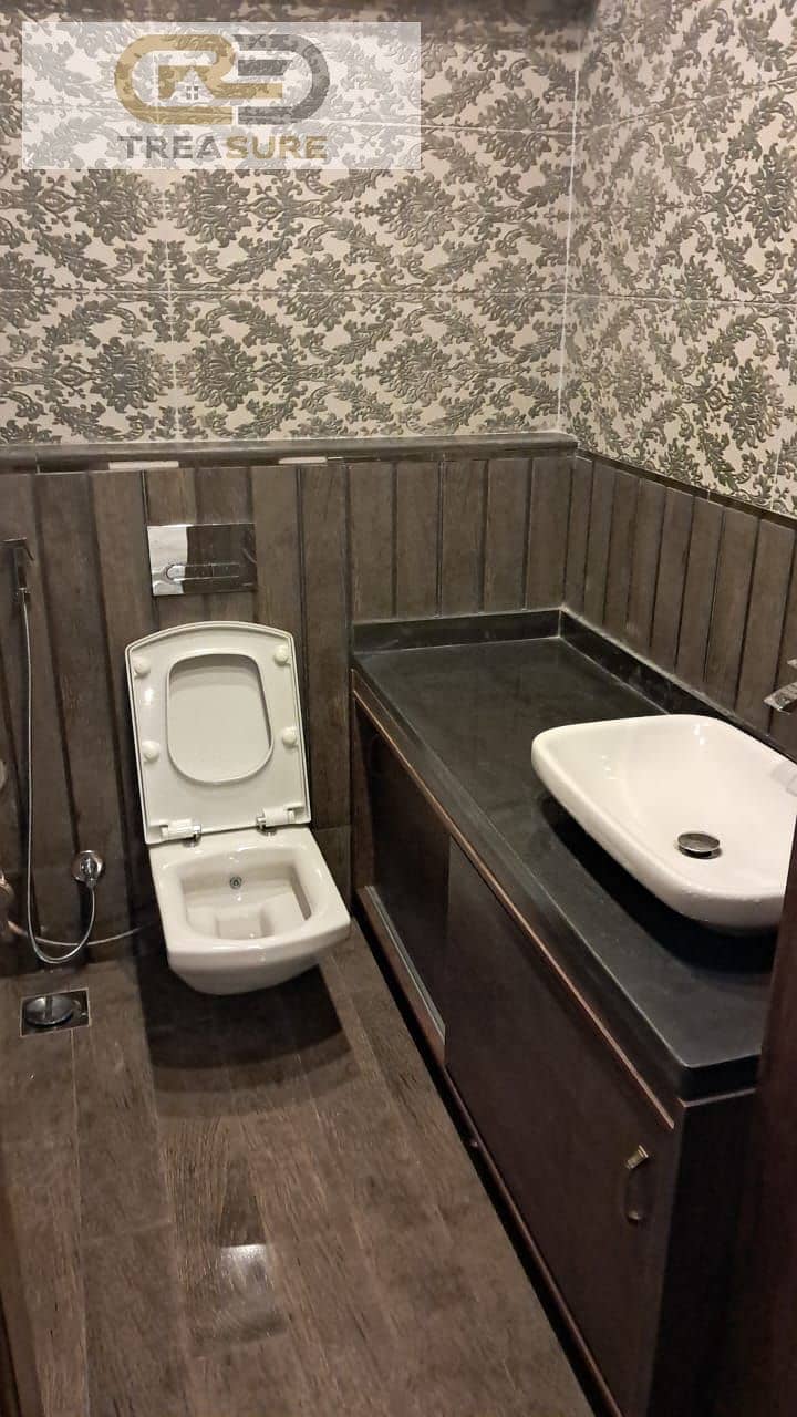 6 WhatsApp Image 2025-12-17 at 5.38. 58 PM. jpeg