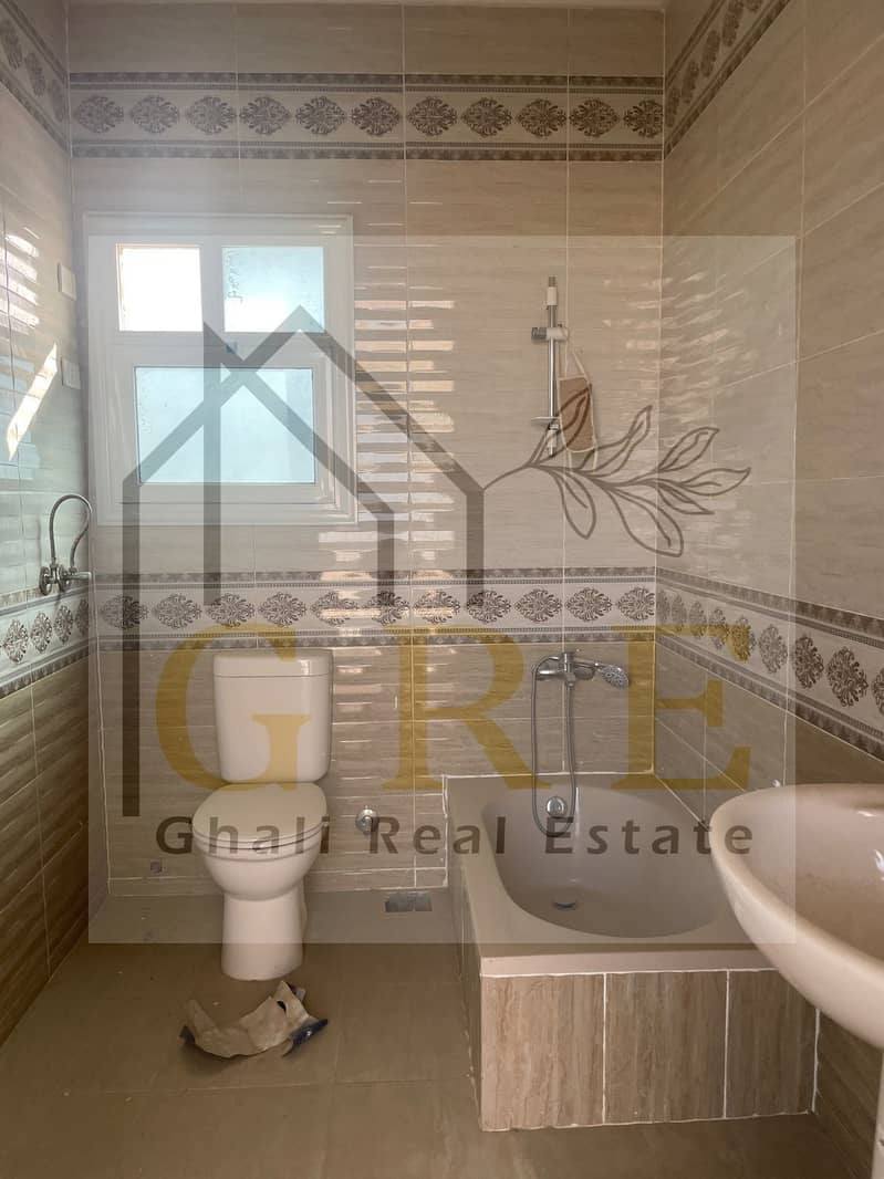 6 381b1165-d942-48b3-9f9c-0d66ce23b38a. jpg