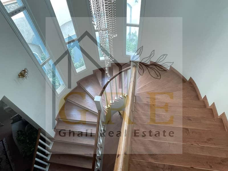 9 6e495c1d-f162-4cce-b558-e5bb04296913. jpg