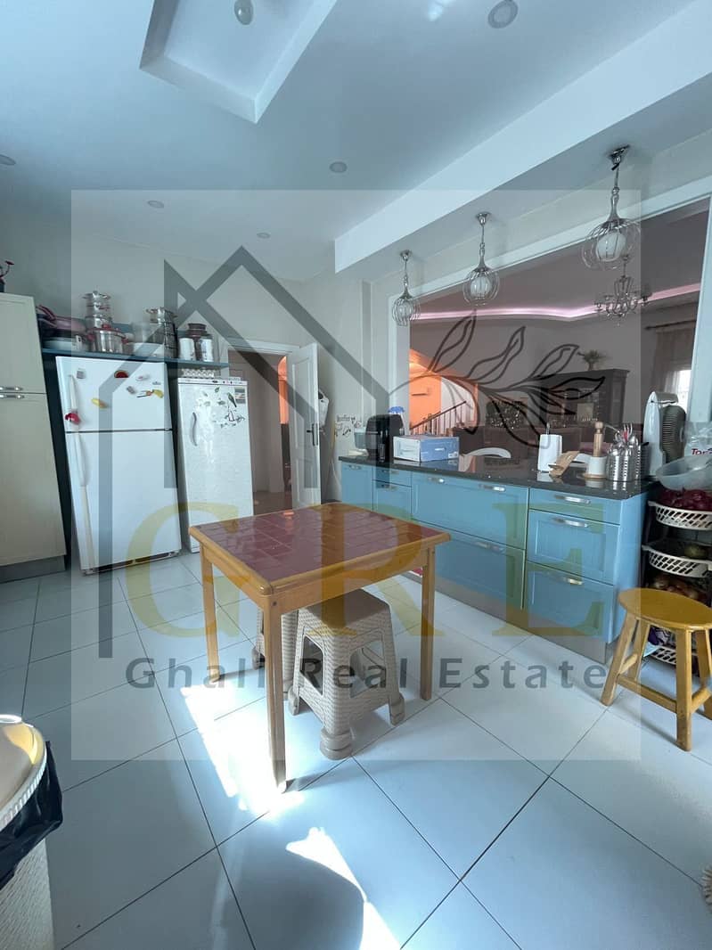 14 e5319117-5174-4f10-9dcf-cd43f167ed79. jpg