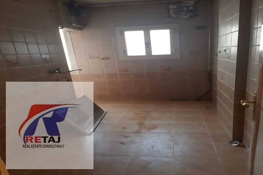 9 e369c847-3592-4eef-b1d3-8326ea3a4e1f. jpg