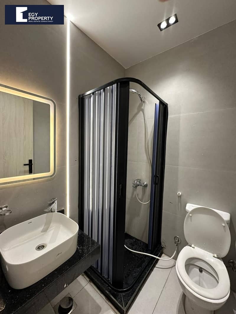 4 _files_WhatsApp Image 2025-12-14 at 05.28. 11_926d03b4. jpg