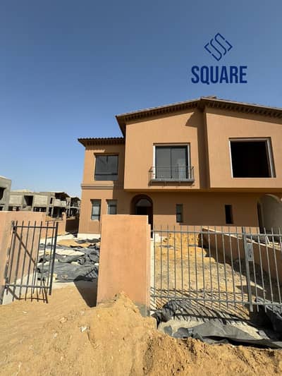 3 Bedroom Townhouse for Sale in Sheikh Zayed, Giza - IMG-20251210-WA0033. jpg 3 Bedroom Townhouse for Sale in Sheikh Zayed, Giza - IMG-20251210-WA0033. jpg