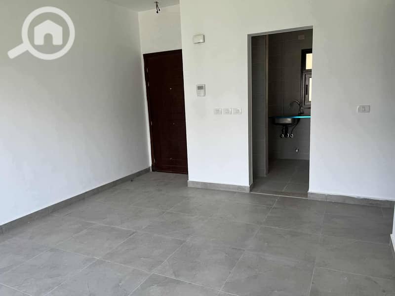 5 WhatsApp Image 2025-12-17 at 17.23. 55 (1). jpeg