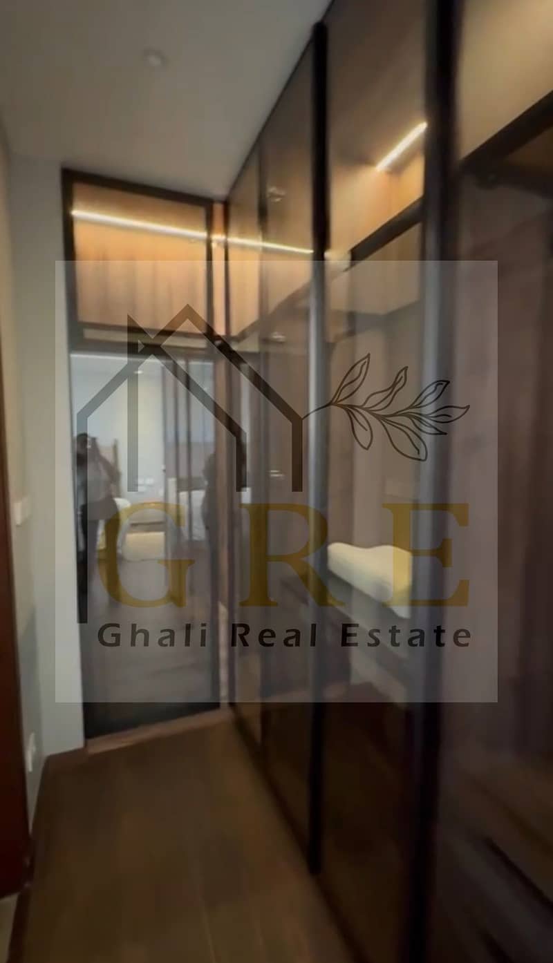 9 524934ed-1d59-43c8-999f-54fd217d0f82. jpg