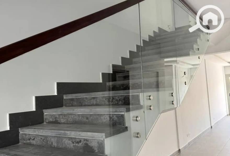 5 8341274-599bao (1). jpg